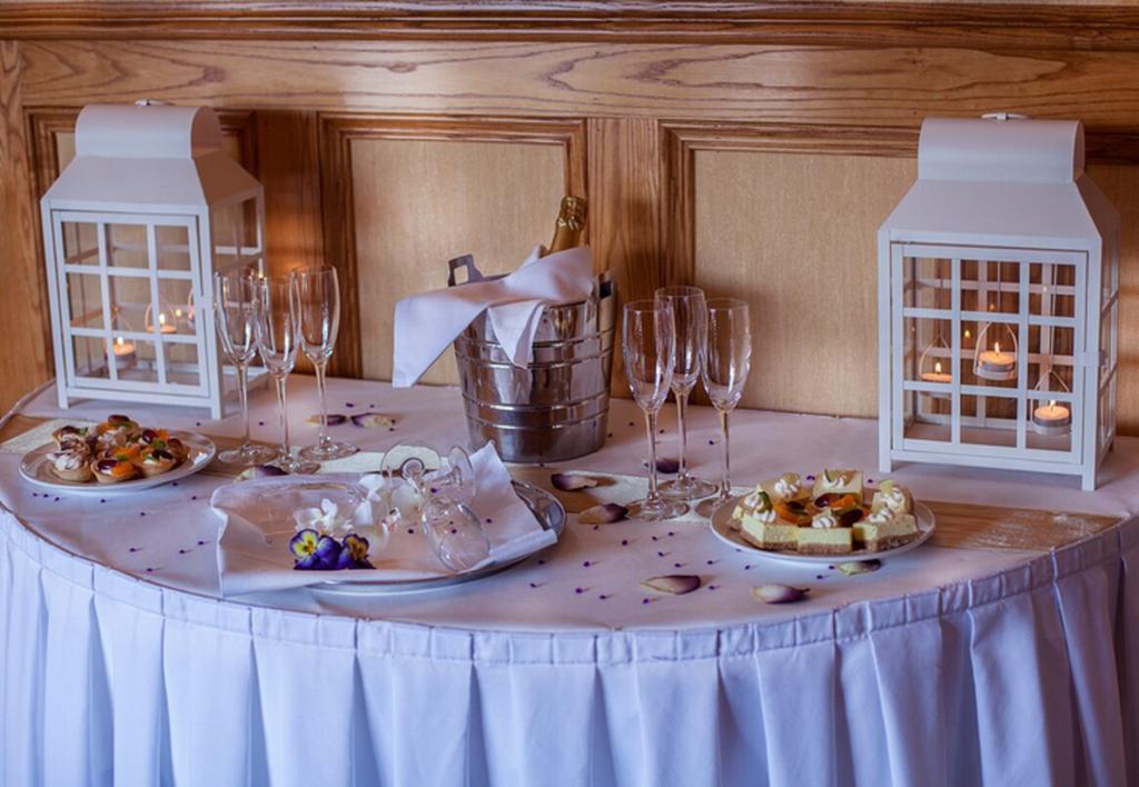 Castle Arch Hotel Trim Kültér fotó